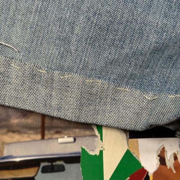 Tommy‎ Hilfiger Women's Blue Denim Shorts Cuffed Hem Est. 1985 Light Wash - Picture 5 of 11